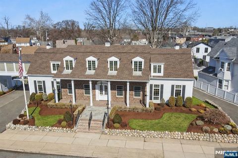Photo of 37 Park Avenue, Lyndhurst, NJ 07071 (MLS # 26010470)