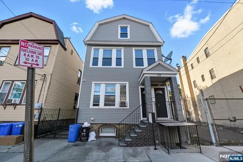 Photo of 59 Ocean Avenue, Jersey City, NJ 07305 (MLS # 25034993)