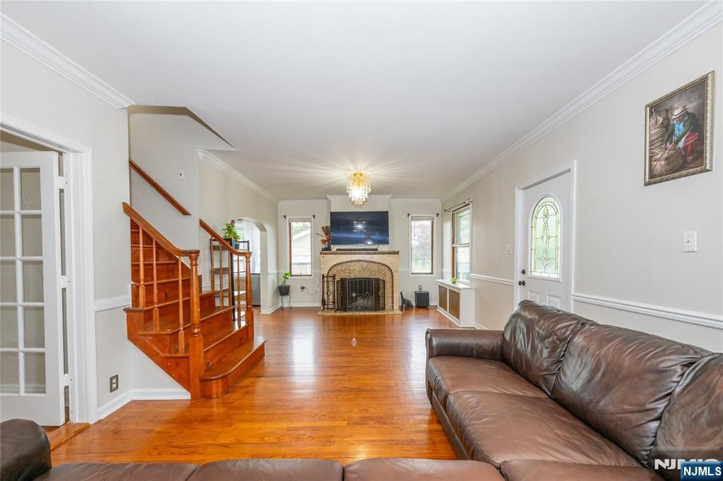 Photo of 1022 Ringwood Avenue, Wanaque, NJ 07420 (MLS # 26018888)