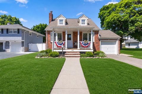 Photo of 163 Magnolia Avenue, Hillsdale, NJ 07642 (MLS # 26023425)