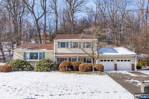 686 Kennedy Drive Twp of Washington NJ 07676