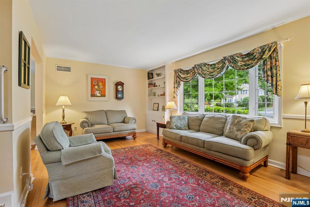 364 Northern Parkway