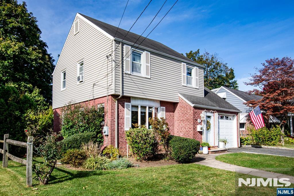 603 Fairlawn Parkway
