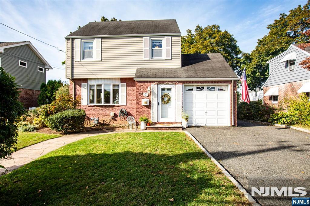603 Fairlawn Parkway