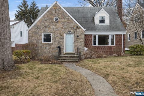 Photo of 649 Ogden Avenue, Teaneck, NJ 07666 (MLS # 26004694)