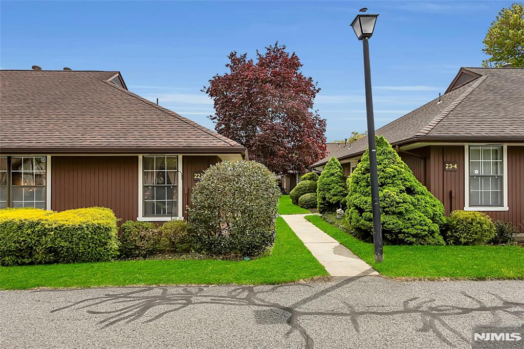 22-1 Tamaron Drive