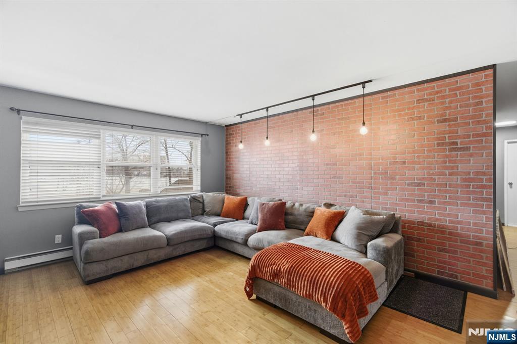 205 Bergen Turnpike 2G