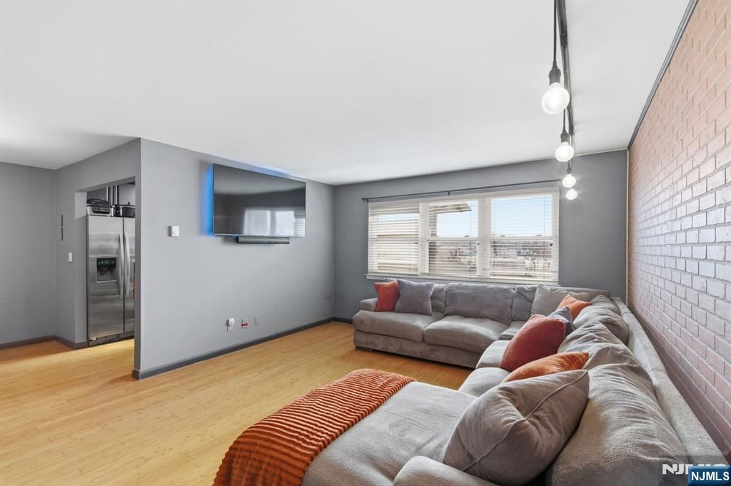 Photo of 205 Bergen Turnpike Turnpike #2G, Ridgefield Park, NJ 07660 (MLS # 26005238)