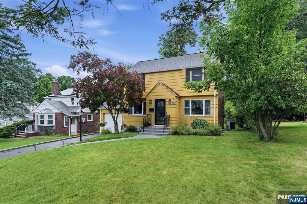 15 Crystal Avenue