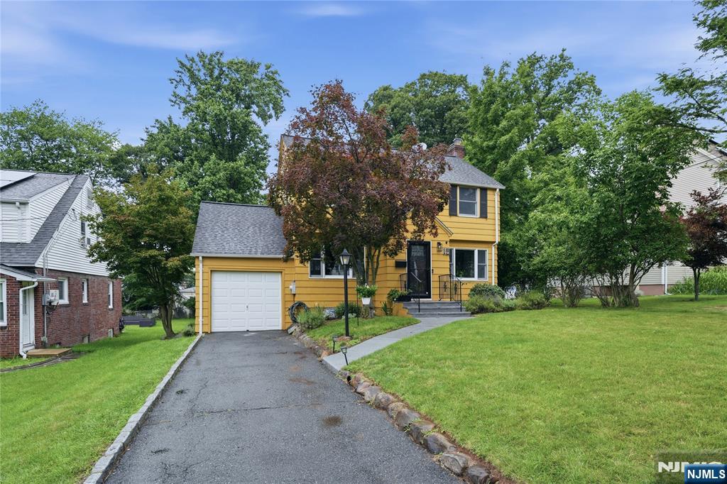 15 Crystal Avenue