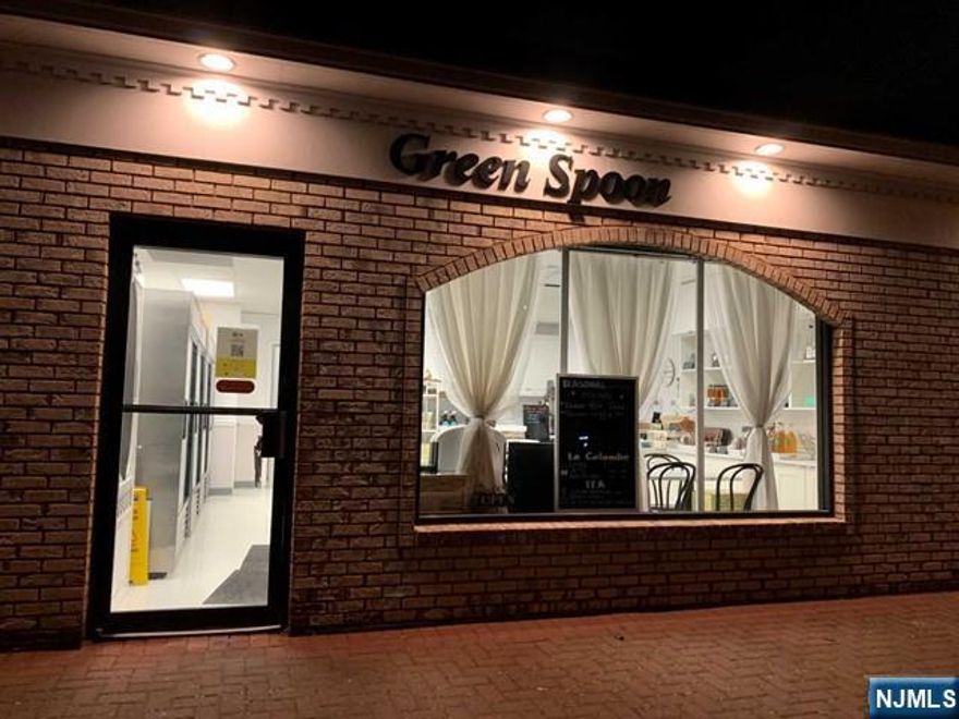 Well- established healthy Korean deli & catering business in the heart of downtown Closter. Turnkey operation with a fully equipped commercial kitchen, trained staff, proprietary recipes and established system. Strong local customer base with opportunities for continued growth. Flexible operating structure suitable for both owner-operators and semi-absentee ownership. Prim storefront location with excellent visibility and plenty ample parking. Favorable lease terms with competitive occupancy costs. All equipment included. Serious inquiries only !!!