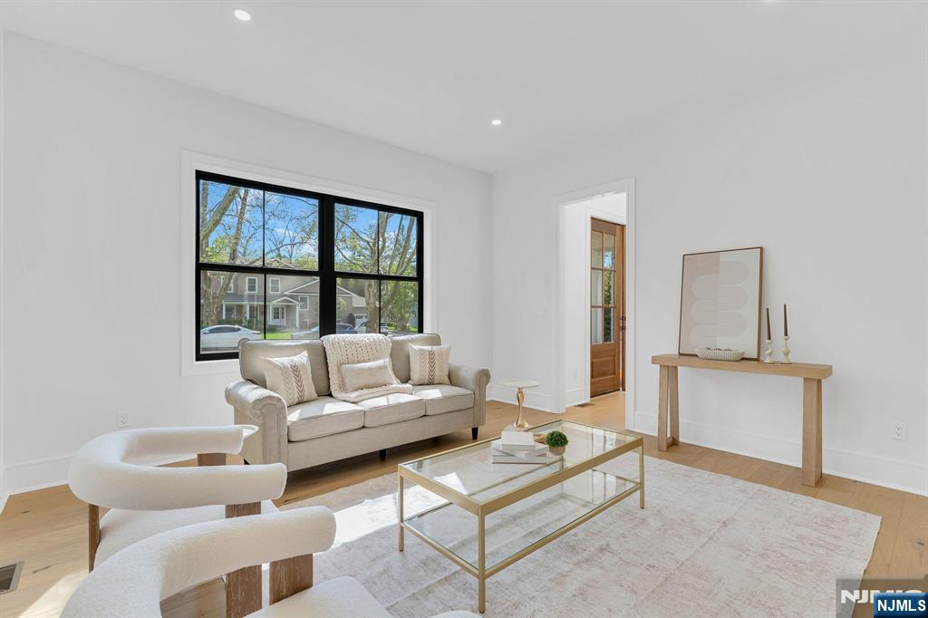32 Townsend Drive