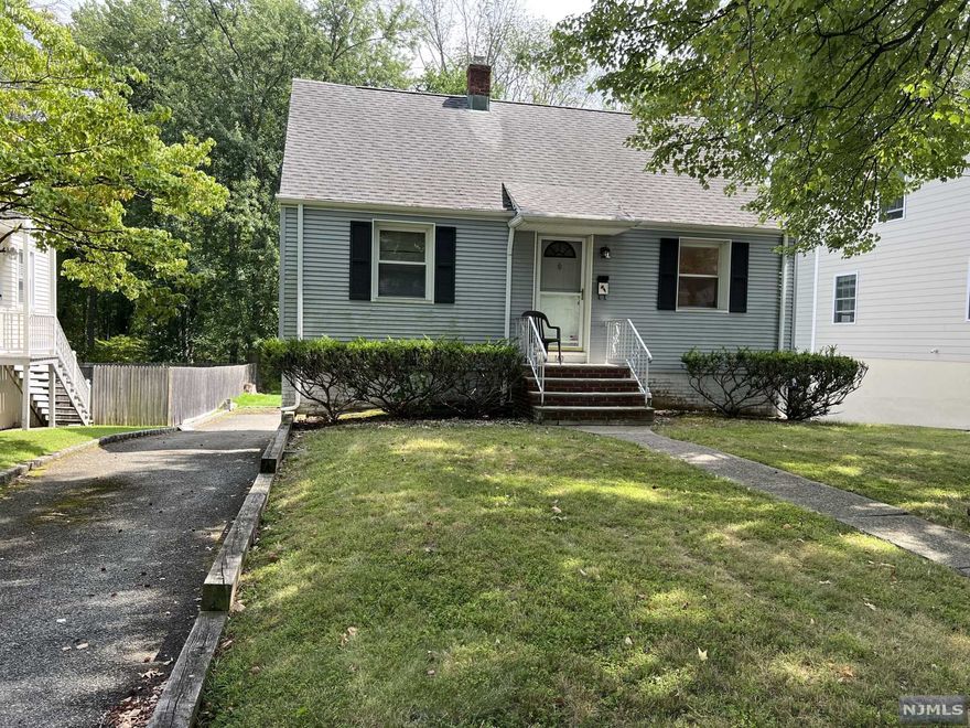 CHARMING CAPE IN A GREAT LOCATION. SOLD STRICTLY AS IS. LIVING ROOM, DINING ROOM, EAT IN KITCHEN, FULL BATH AND 2 BEDROOMS ON FIRST FLOOR. SECOND FLOOR HAS A SITTING AREA AND A LARGE BEDROOM. FULL WALK OUT BASEMENT WITH RECREATION ROOM, LAUNDRY, UTILITY AND A ONE CAR GARAGE. HARDWOOD FLOORS. GAS HEAT, FORCED HOT AIR, CENTRAL AIR. VINYL WINDOWS. PRIVATE PARK LIKE BACKYARD.