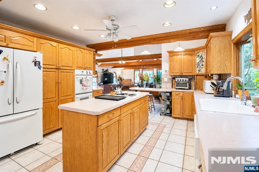 10 Locust Lane