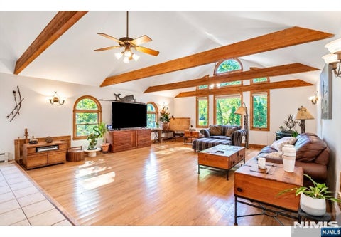 Photo of 10 Locust Lane, Mahwah, NJ 07430 (MLS # 26031479)