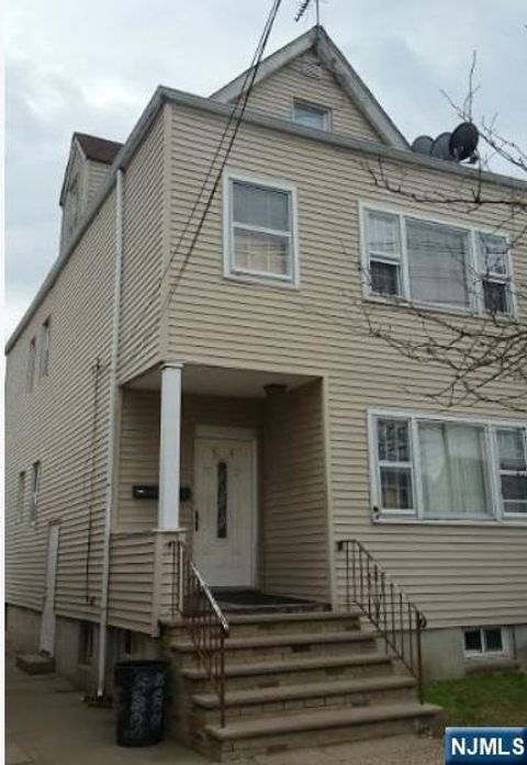 Photo of 94 Locust Avenue, Wallington, NJ 07057 (MLS # 25039258)