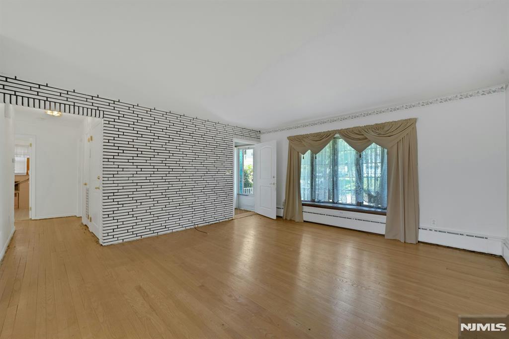 316 Sanford Avenue