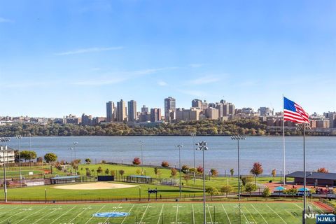 Photo of 67 Route 5, Edgewater, NJ 07020 (MLS # 25037673)