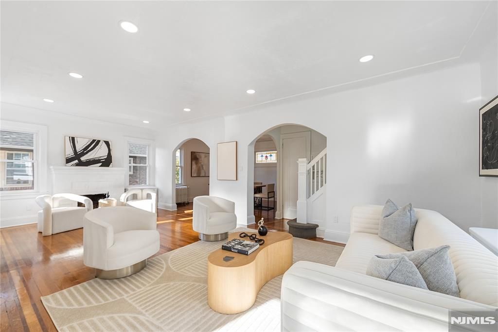 Photo of 341 Van Buren Avenue, Teaneck, NJ 07666 (MLS # 25042300)