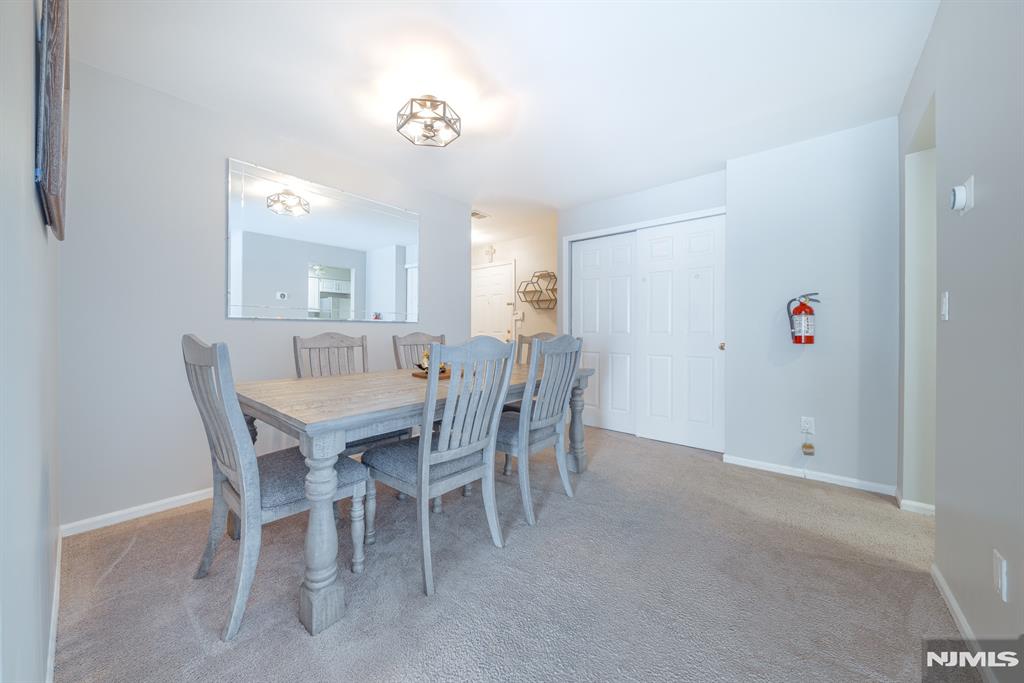 Bernards, New Jersey 07920, United States, 1 Bedroom Bedrooms, ,1 BathroomBathrooms,Residential,Pending,78560