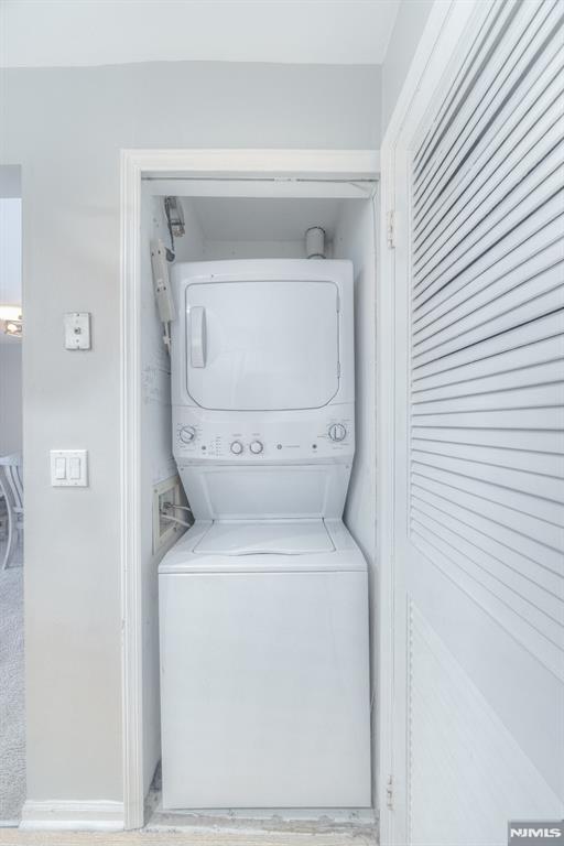 Bernards, New Jersey 07920, United States, 1 Bedroom Bedrooms, ,1 BathroomBathrooms,Residential,Pending,78560