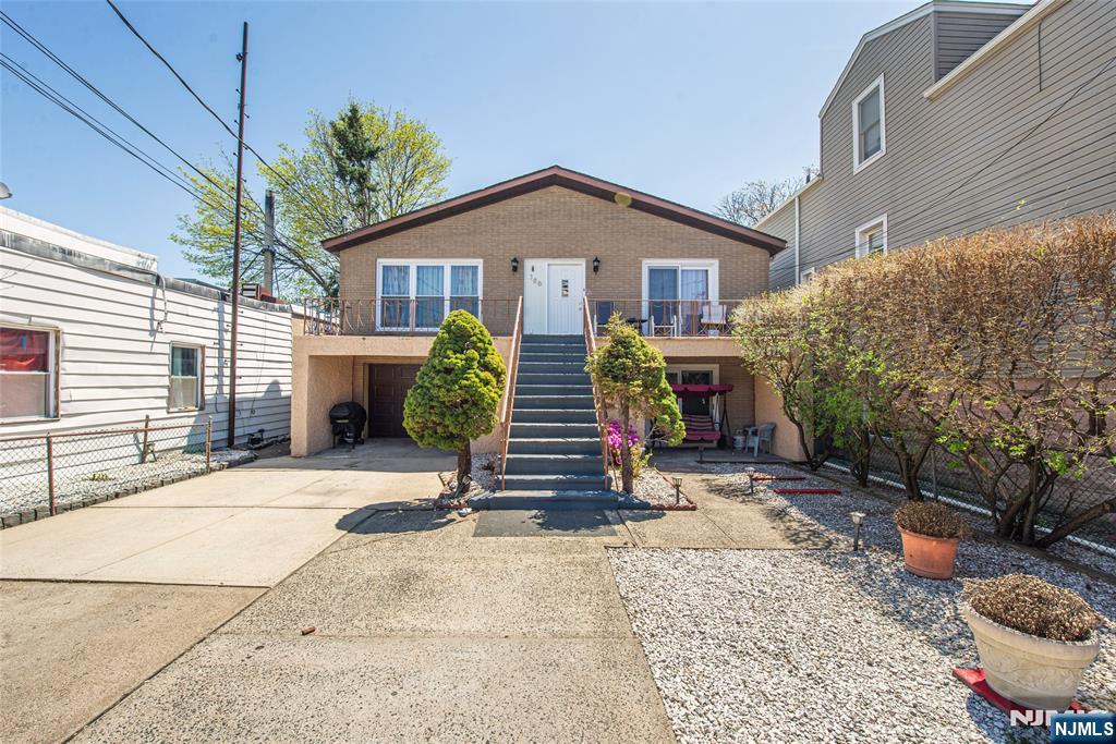 186 Hamilton Avenue