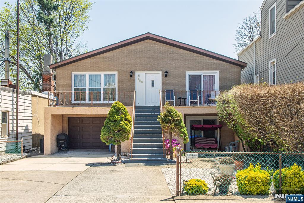 186 Hamilton Avenue
