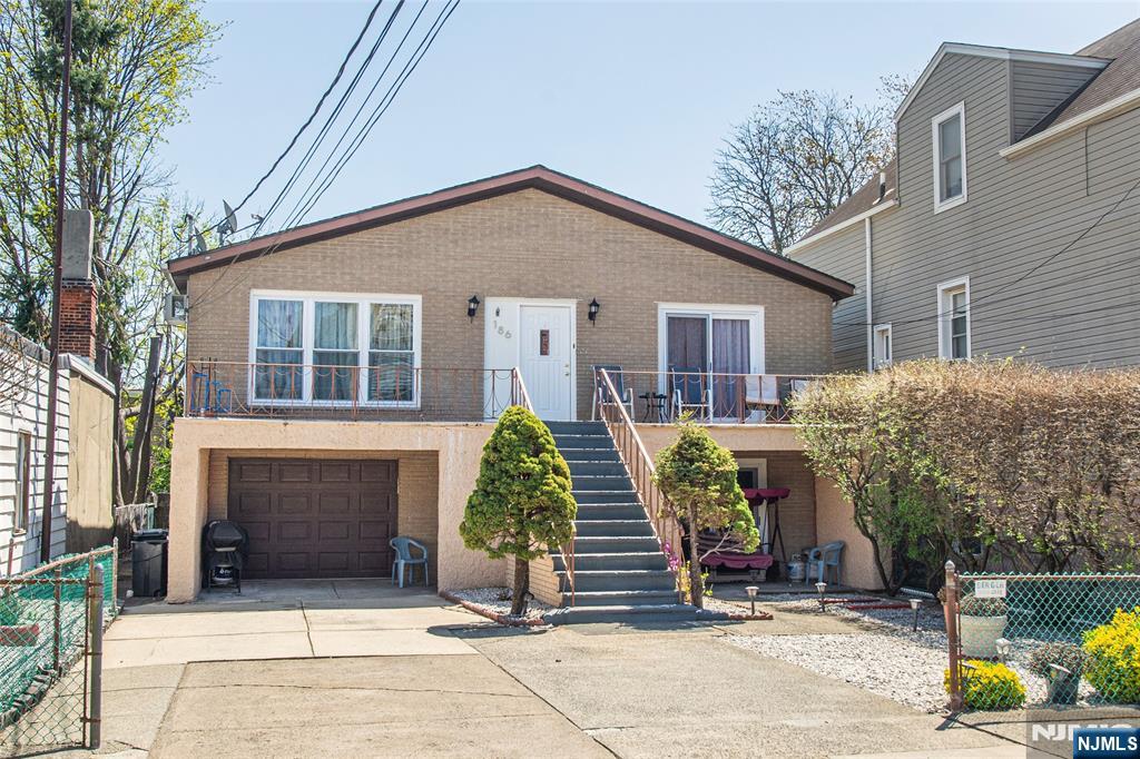 186 Hamilton Avenue