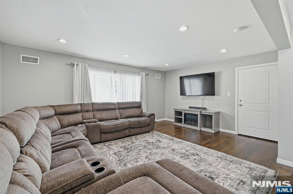 1135 Stonewall Lane