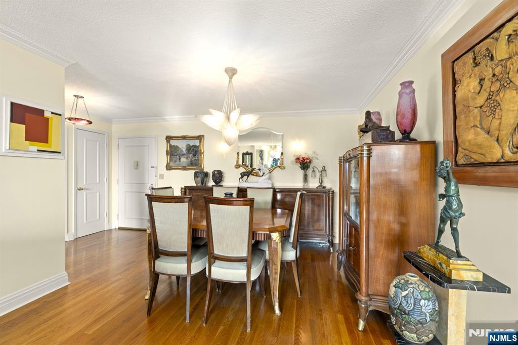 200 Grand Cove Way 3L