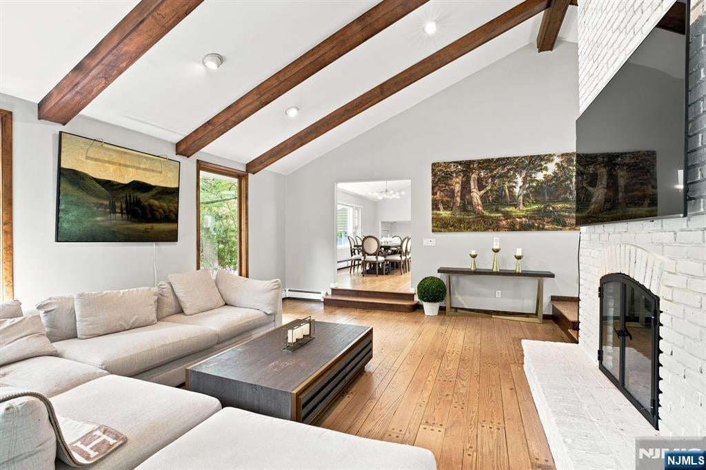 7 Sleepy Hollow Road