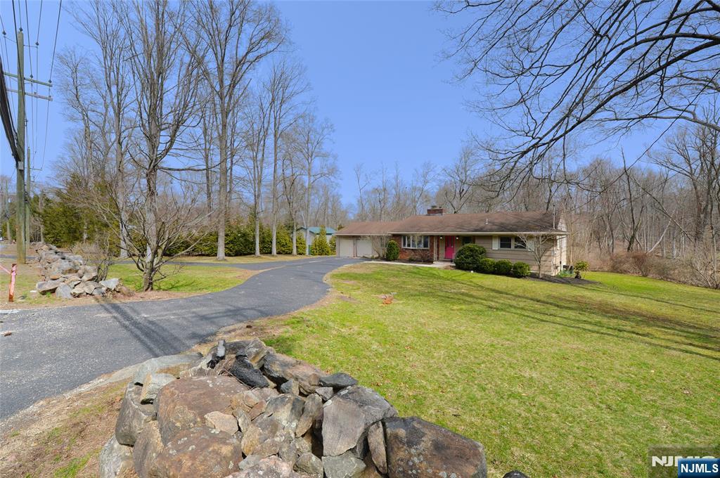 857 Darlington Avenue