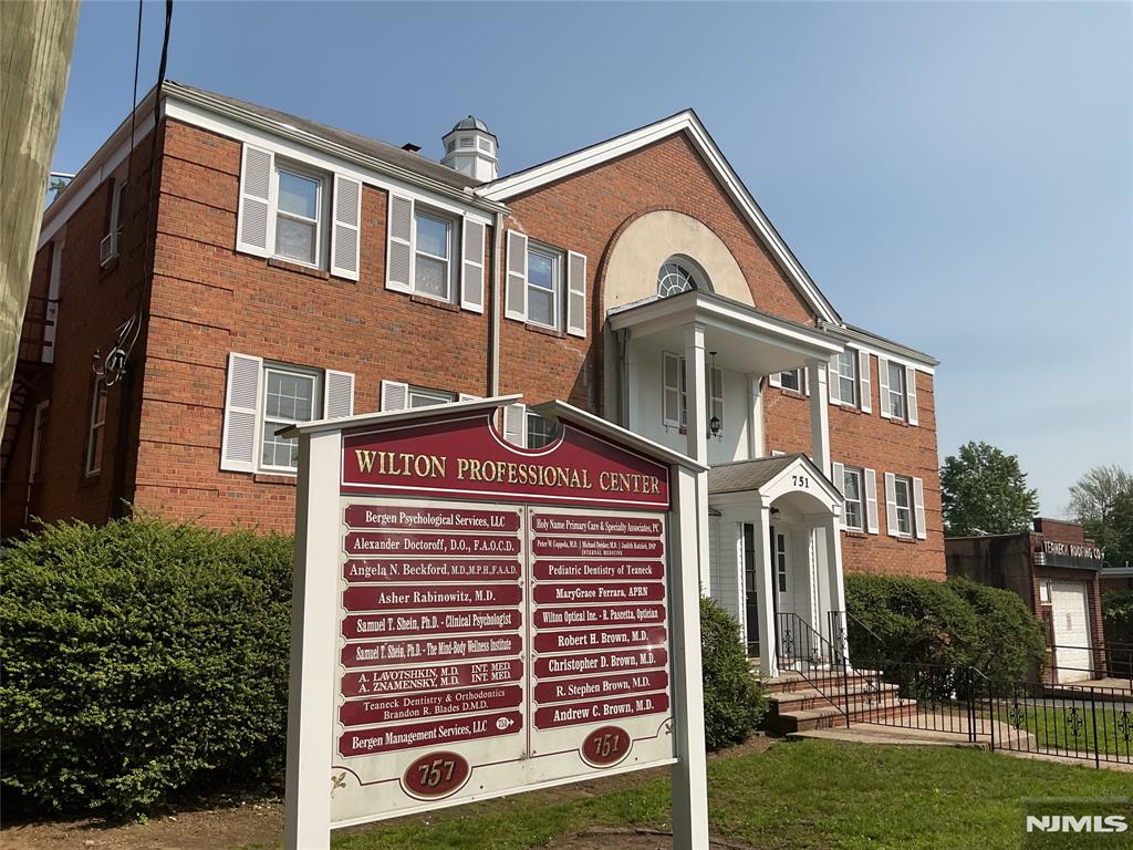 751 Teaneck Road 9