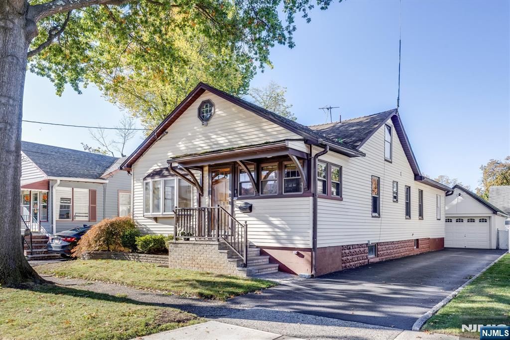 Photo of 508 5th Street, Fair Lawn, NJ 07410 (MLS # 25025489)