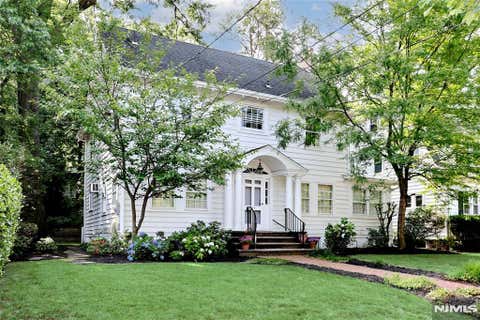 Photo of 153 Glenwood Avenue, Leonia, NJ 07605 (MLS # 26028111)