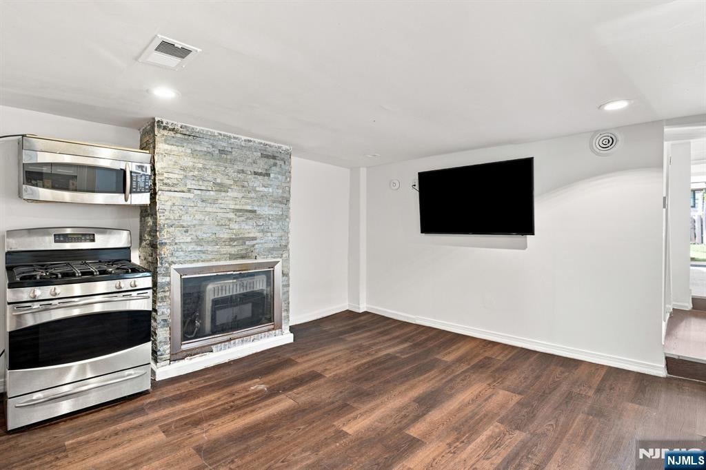 65 Baldwin Avenue