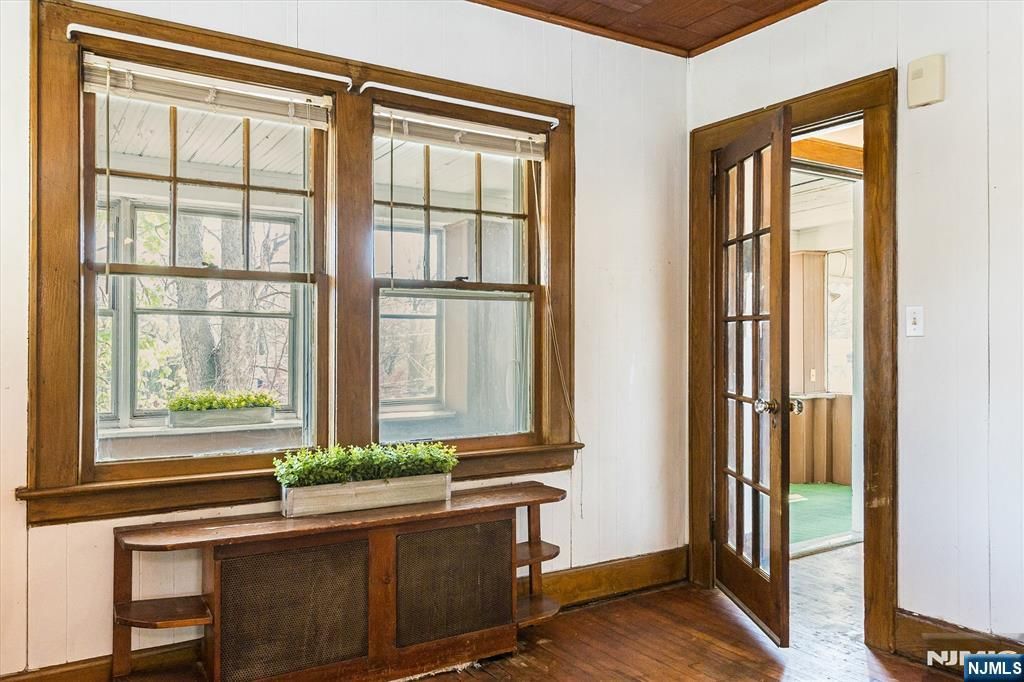 Photo of 734 Broad Street, Bloomfield, NJ 07003 (MLS # 26014229)