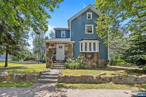Photo of 56 E Madison Ave, Cresskill, NJ 07626 (MLS # 26004850)