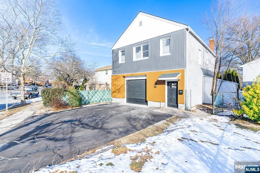 Photo of 383387 Broughton Avenue, Bloomfield, NJ 07003 (MLS # 26003515)