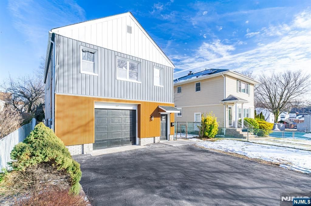 Photo of 383387 Broughton Avenue, Bloomfield, NJ 07003 (MLS # 26003515)