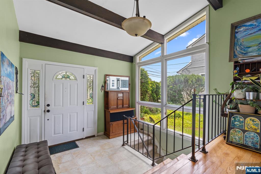8 Hampton Road