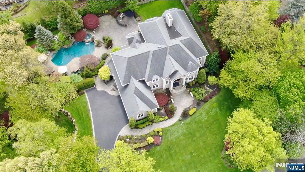 457 Devonshire Drive