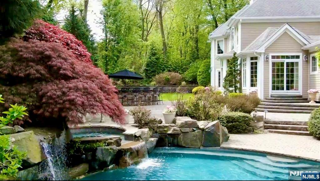 457 Devonshire Drive