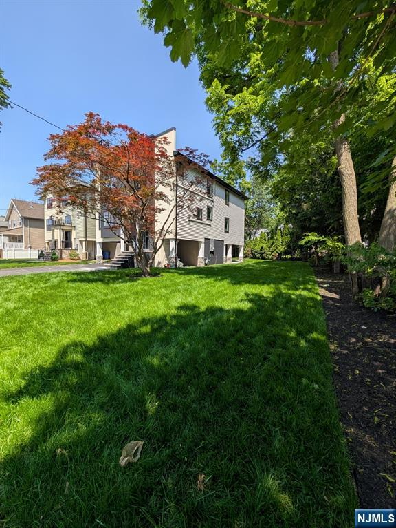 429 Riverside Avenue