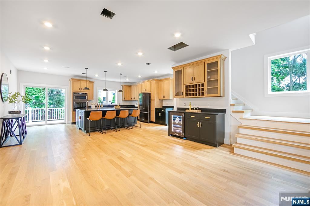429 Riverside Avenue