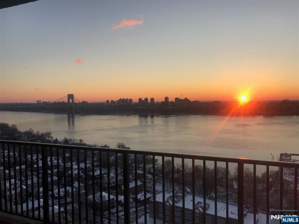 3 Horizon Road #1004