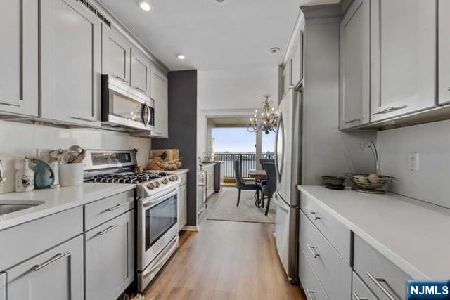 3 Horizon Road #1004