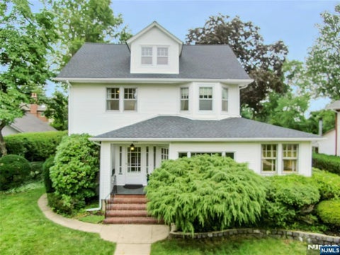 Photo of 694 Lotus Avenue, Oradell, NJ 07649 (MLS # 26006389)