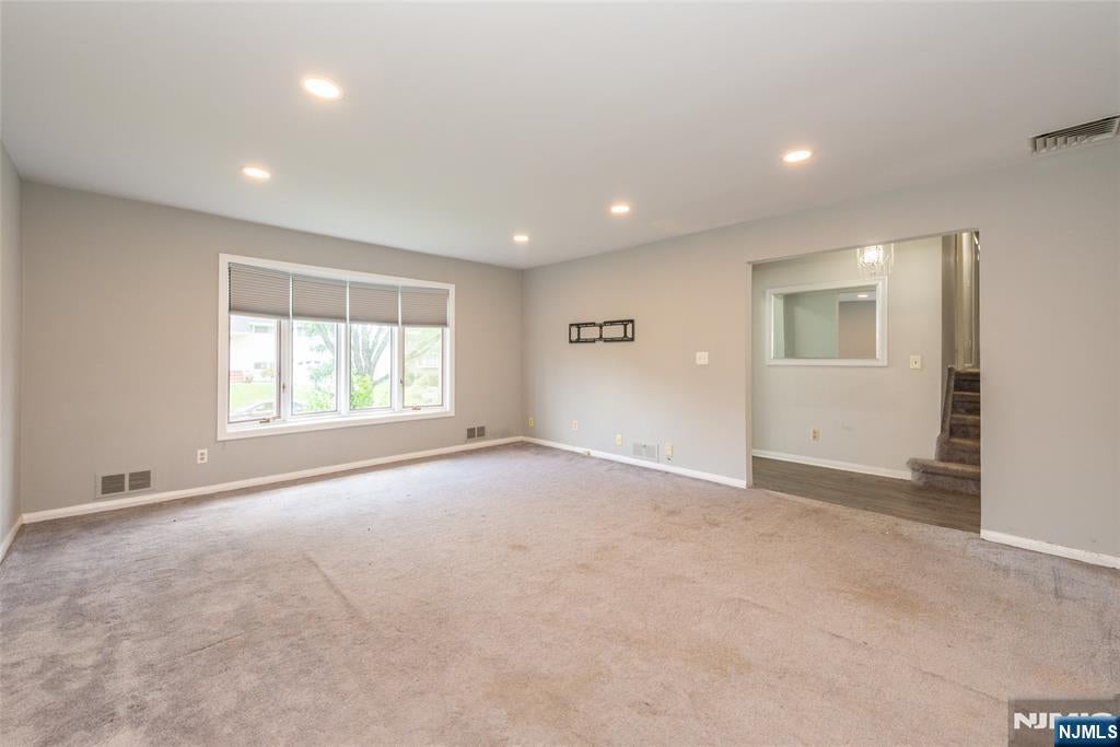 23 Urma Place
