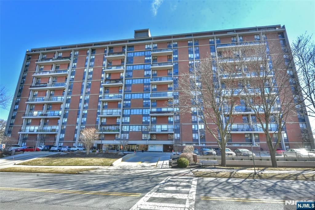4 Horizon Road 604
